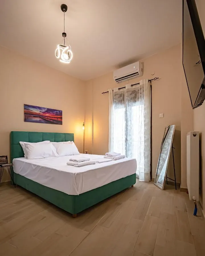 One Salonica Deluxe Apartment 3